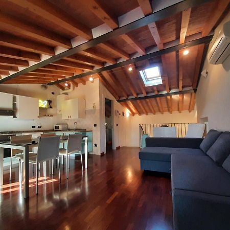 Appartamento sui tetti di Parma Esterno foto