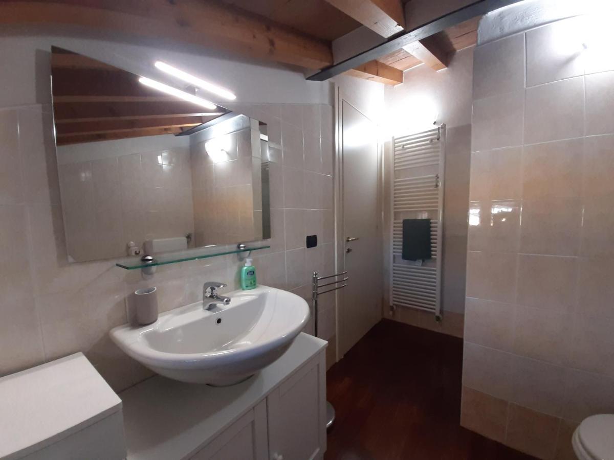 Appartamento sui tetti di Parma Esterno foto