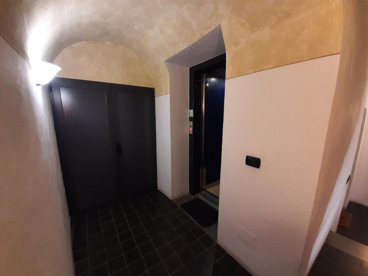 Appartamento sui tetti di Parma Esterno foto